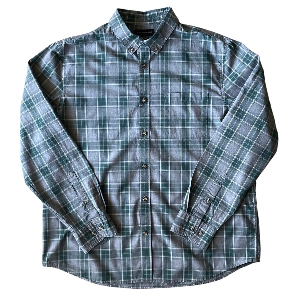 Plaid button-up shirt by Banana Republic. Sz XL. Untucked fit.